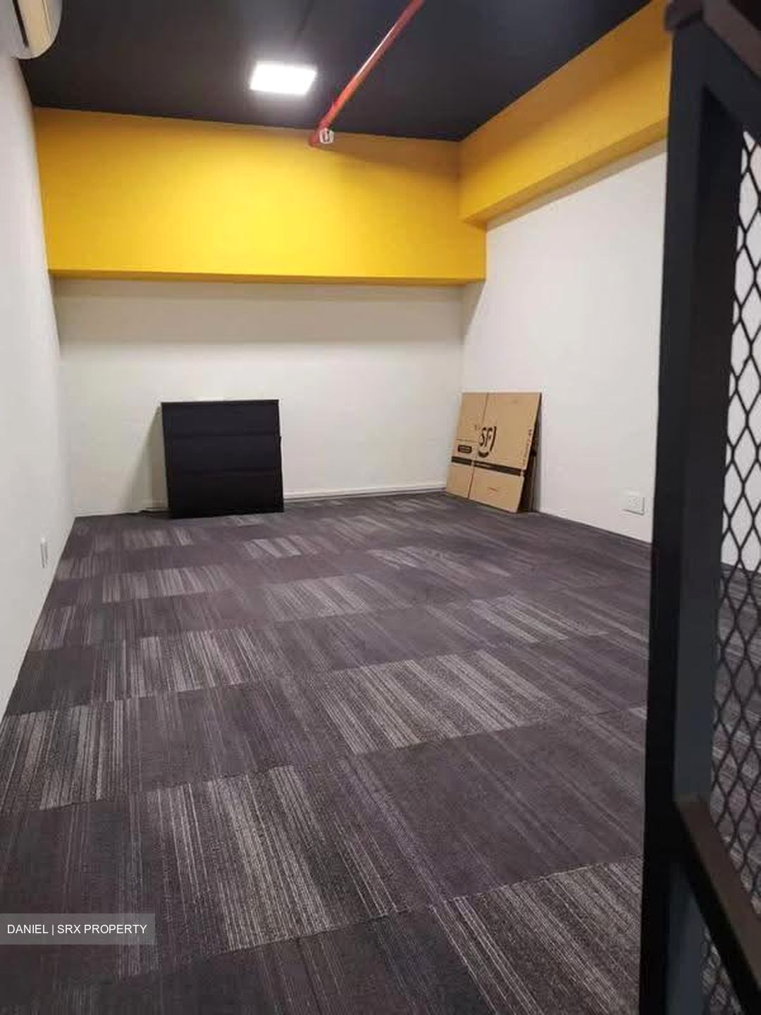 Ct Hub 2 (D12), Office #625877801